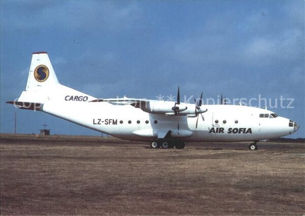 Flugzeuge Zivil LZ-SFM Air Sofia Antonov 12