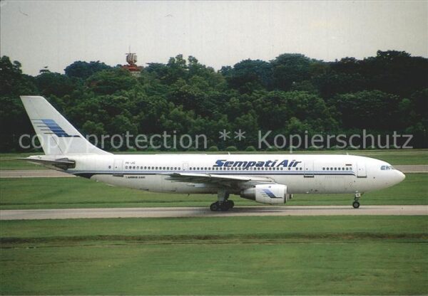 Flugzeuge Zivil Sempati Air Airbus A.300 PK-JIC