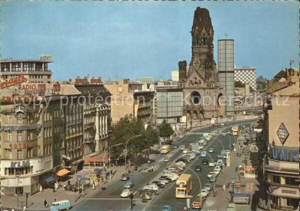 Berlin Kurfürstendamm mit Gedächtniskirche