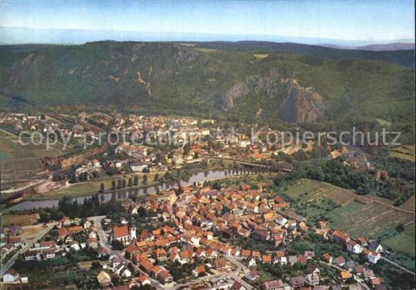 Bad Muenster Stein Ebernburg Fliegeraufnahme mit Ebernburg