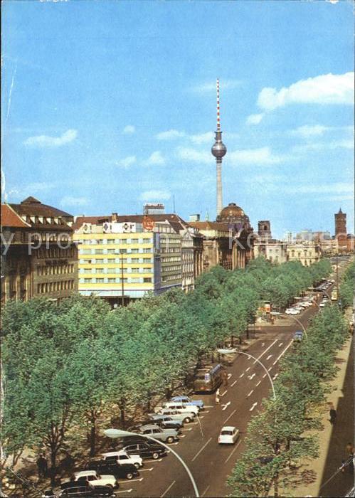Berlin Unter den Linden mit Fernsehturm
