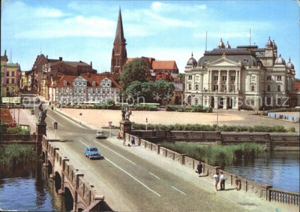 Schwerin Mecklenburg Dom Theater Brücke