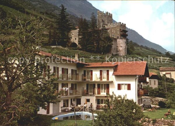 Naturns Pension Schönblick Schloss Hochnaturns