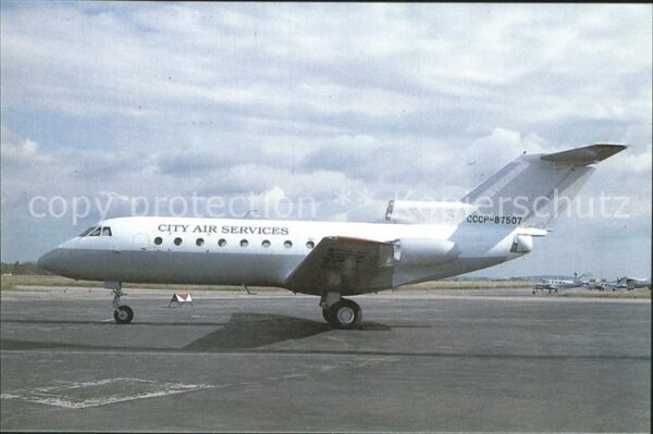 Flugzeuge Zivil City Air Services Yakovlev 40 CCCP-8750