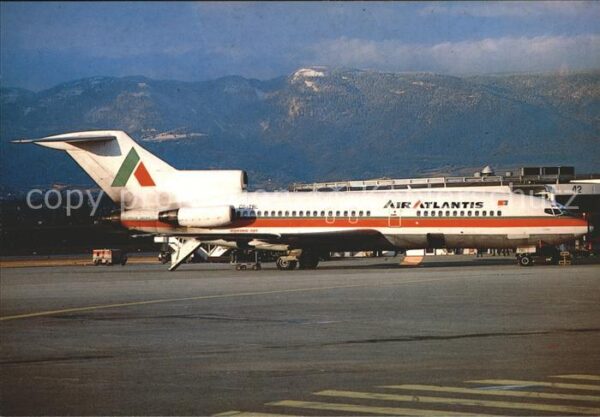 Flugzeuge Zivil Air Atlantis Boeing 737-82 CS-TBL
