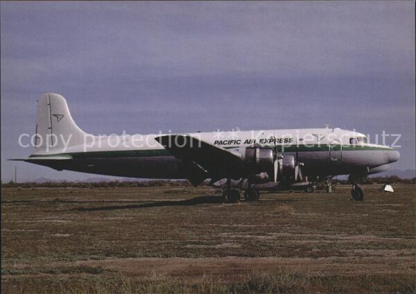 Flugzeuge Zivil Pacific Air Express DC-4/C-54B-15-DO N3