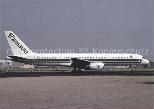 Flugzeuge Zivil Transavia Airlines Boeing 757-236 ER PH