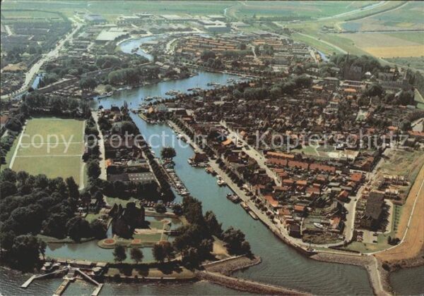 Medemblik Fliegeraufnahme mit Hafen