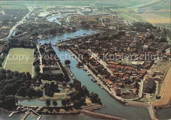 Medemblik Fliegeraufnahme mit Hafen