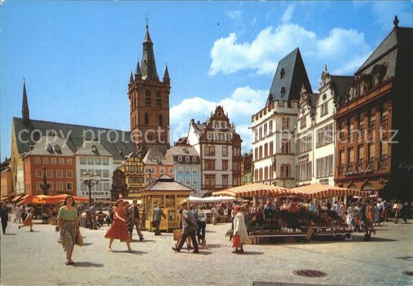 Trier Hauptmarkt und St. Gangolf-Kirche