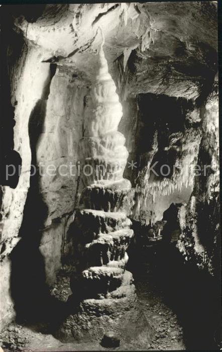 Hoehlen Caves Grottes Bing-Höhle Streitberg Riesensäule