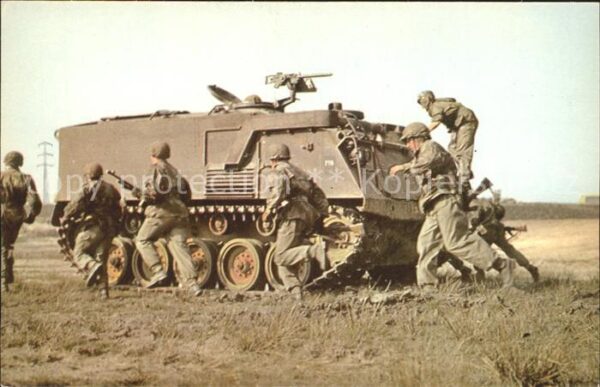 Panzer Tank M 75 transporteur blinde d_infanterie
