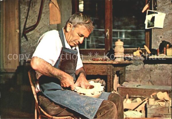 Handwerk Lavorazione Grolla Valle d_Aosta