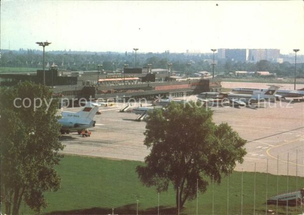 Flughafen Airport Aeroporto Berlin Schönefeld