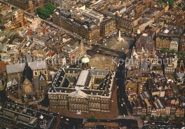Amsterdam Niederlande Fliegeraufnahme mit königlichem Schloss