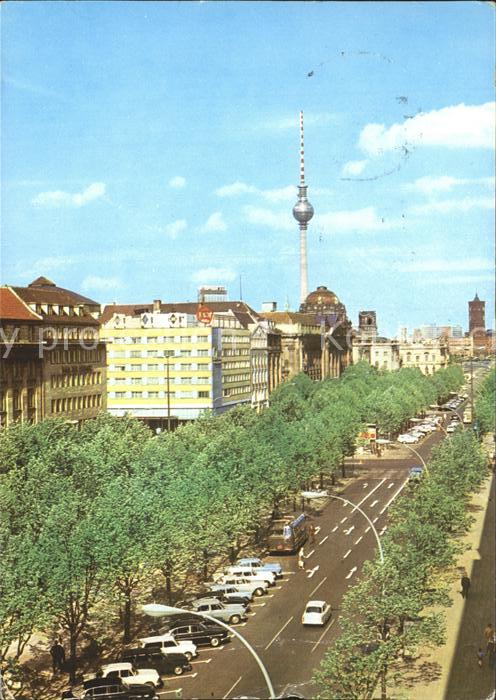 Berlin Unter den Linden mit Fernsehturm