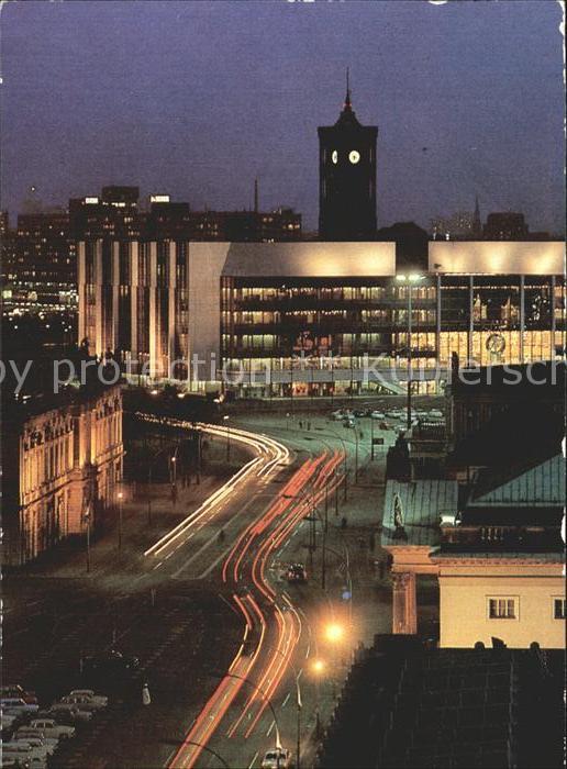Berlin Palast der Republik Nachtaufnahme