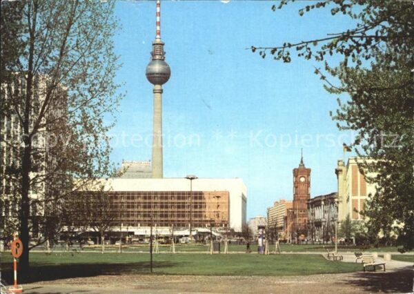 Berlin Palast der Republik Fernsehturm
