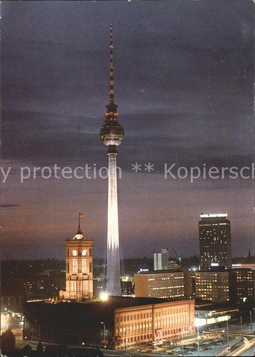 Berlin Fernsehturm Nachtaufnahme