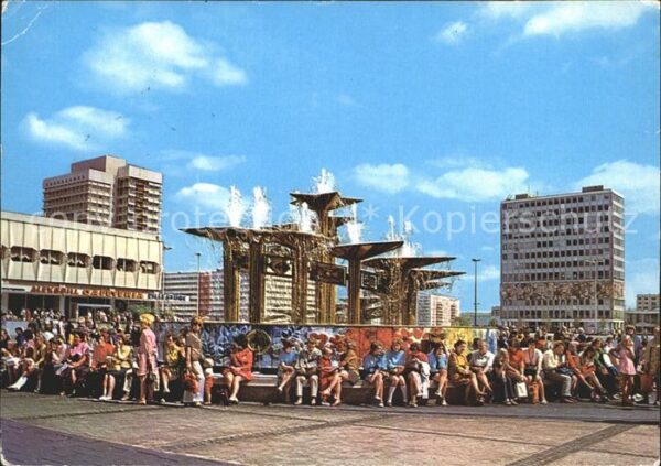 Berlin Alexanderplatz Brunnen