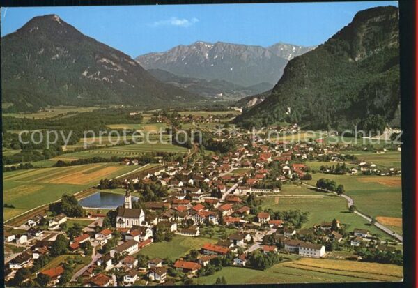 Flintsbach Inn mit Kaisergebirge Fliegeraufnahme
