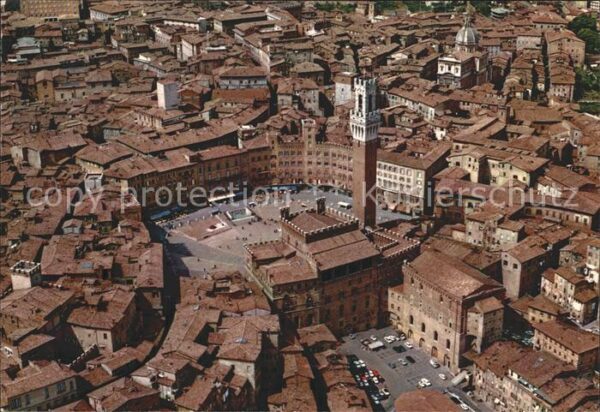 Siena Marktplatz Fliegeraufnahme