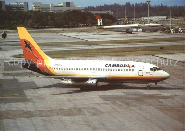Flugzeuge Zivil Cambodia International Airlines B737-2E