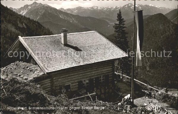 Mittenwald Bayern Brunnsteinhütte gegen Tiroler Berge