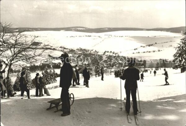 Oberwiesenthal Erzgebirge Blick vom Fichtelberg Skipiste Wintersp
