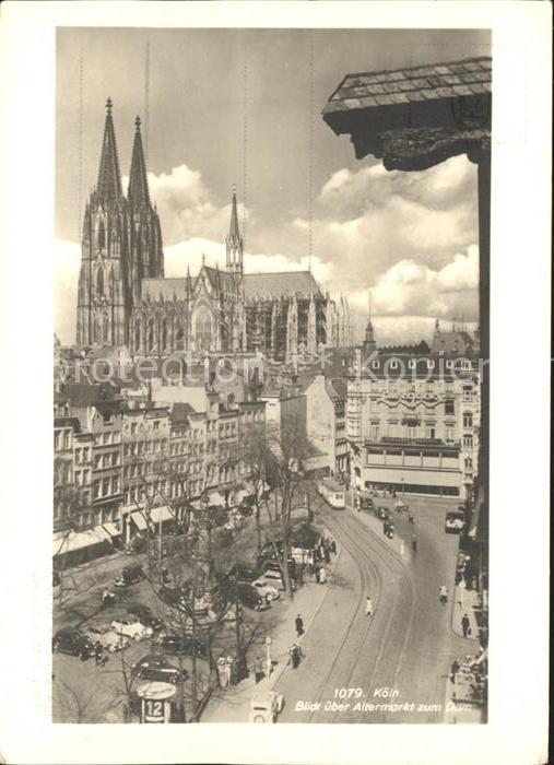 Koeln Rhein Blick über Altermarkt zum Dom Rheingold