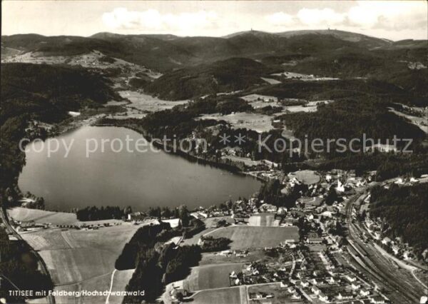 Titisee mit Feldberg Fliegeraufnahme