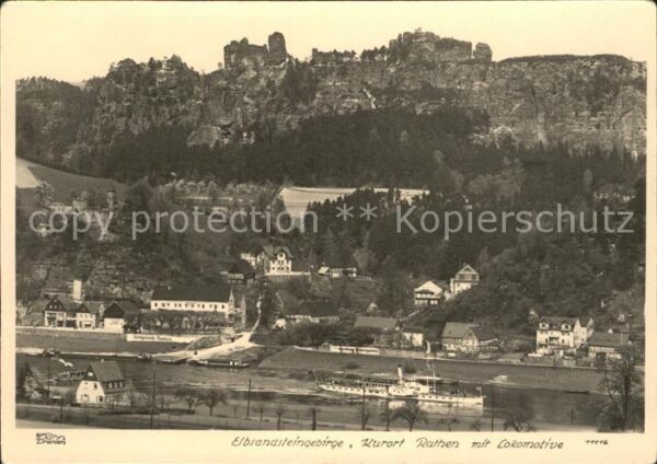 Rathen Saechsische Schweiz Elbepartie mit Lokomotive