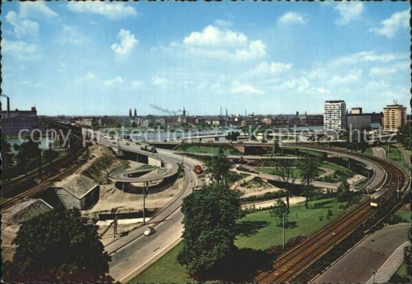 Mannheim Auffahrt zur Rheinbrücke mit Blick auf