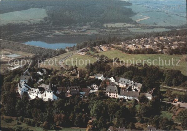 Kronenburg Eifel Burgbering Ferienpark Kronenburger See