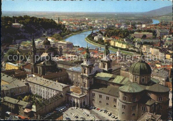 Salzburg Oesterreich Panorama Blick von der Festung gegen Ba