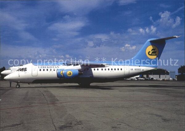 Flugzeuge Zivil Uzbekistan Airways Avro RJ85 UK-80002 c