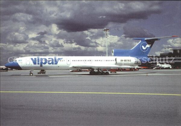 Flugzeuge Zivil Vipair Tupolev 154M UN-85782 c/n 966