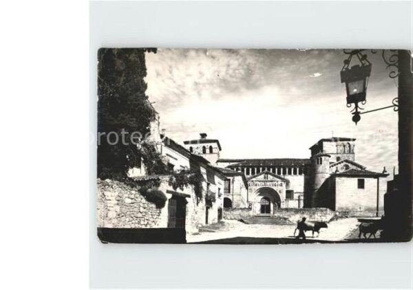 Santillana del Mar La Colegiata