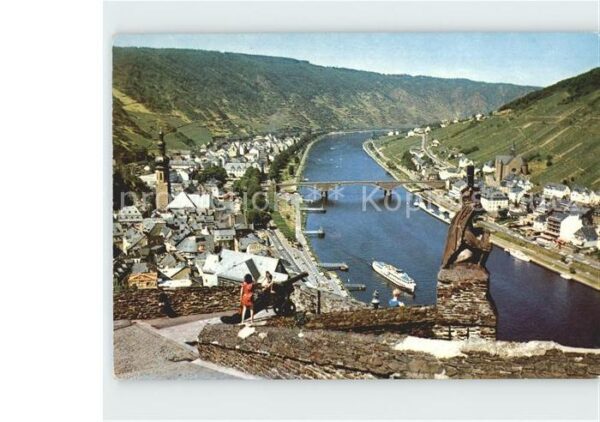 Cochem Mosel und Cochem Cond Blick von der Burg ins