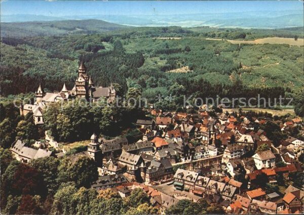 Braunfels Altstadt mit Schloss Luftkurort Flieger