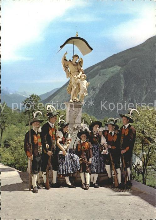 Imst Tirol Schützengruppe Schutzengelbrunnen Trach