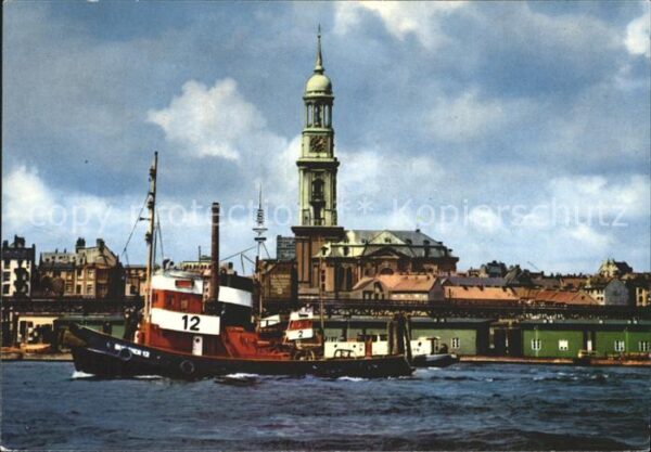Hamburg Hafen und Michaeliskirche