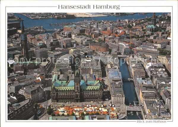 Hamburg Fliegeraufnahme mit Rathaus