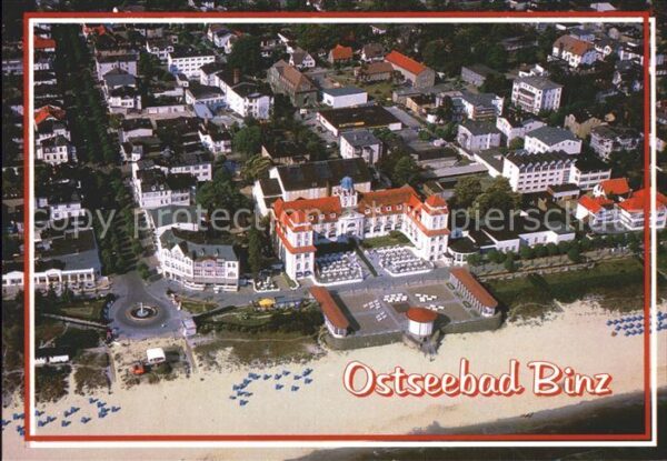Binz Ruegen Fliegeraufnahme mit Strandpartie und Pr