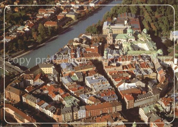 Innsbruck Fliegeraufnahme Altstadt mit Innbrücke