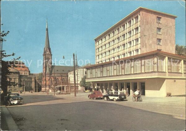 Karl-Marx-Stadt Blick zum Theaterplatz Kirche