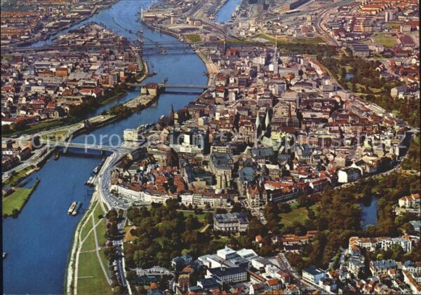 Bremen Stadtzentrum Weser Fliegeraufnahme