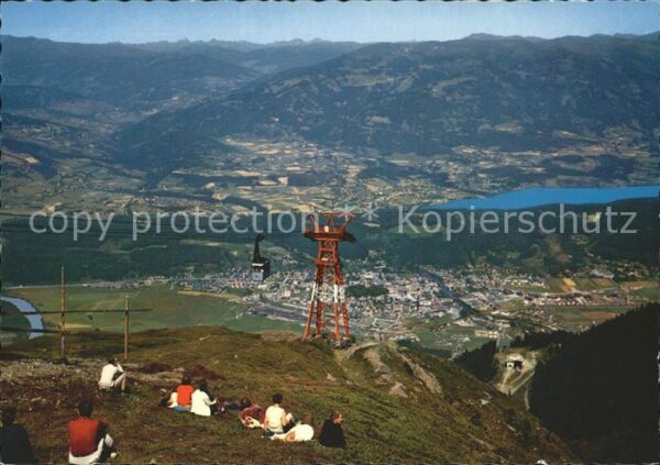 Seeboden Millstaettersee Goldeck Seilbahn mit Blick aufs Spittal