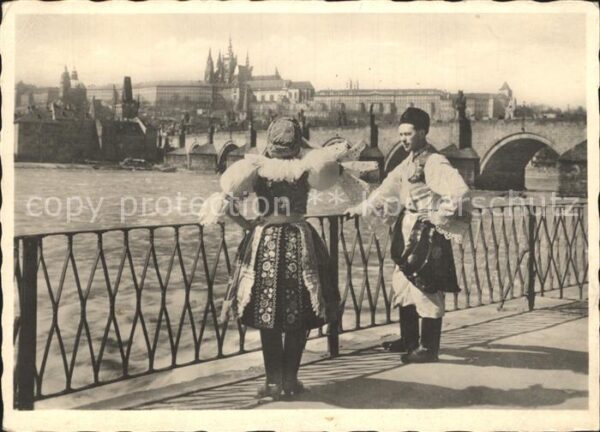 Prag Prahy Prague Brücke Volkstracht