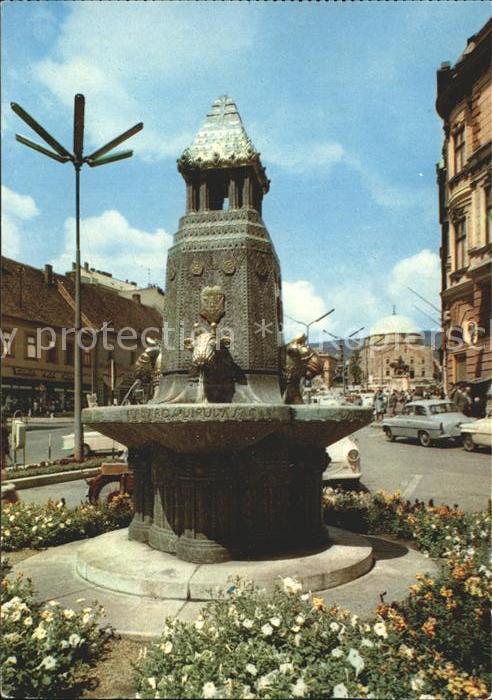 Pecs Zsolnay Brunnen